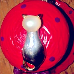 Vintage Cat Brooch Eyeglasses Holder